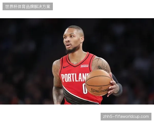 意大利队后防线由巴斯托尼等新生代球员领衔，归化力量的加入旨在加速球队的更新换代